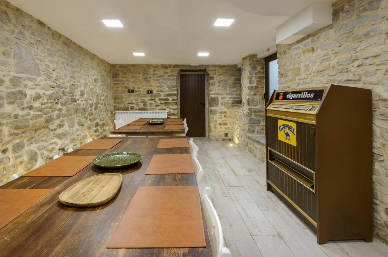 Casa Campanilla Jaca Hotell Exteriör bild